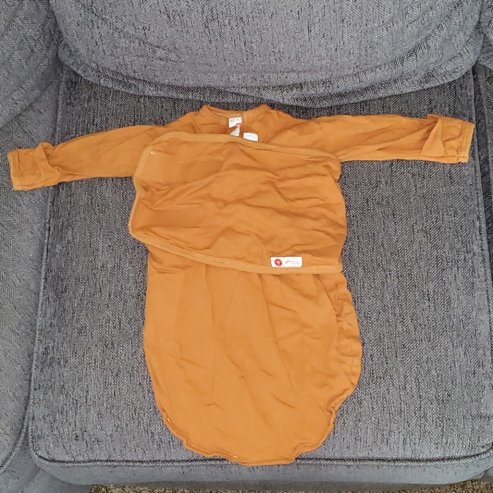 Embe 2 way swaddle